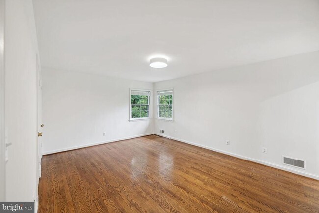 Building Photo - 6313 Stoneham Ln