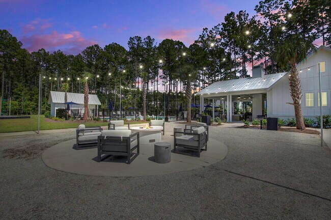 Building Photo - 216 Quimby Hill Dr