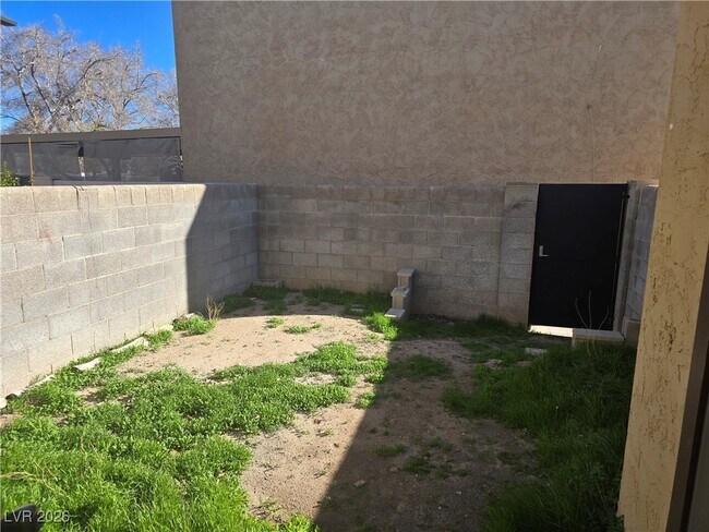 Building Photo - 5602 W Lake Mead Blvd