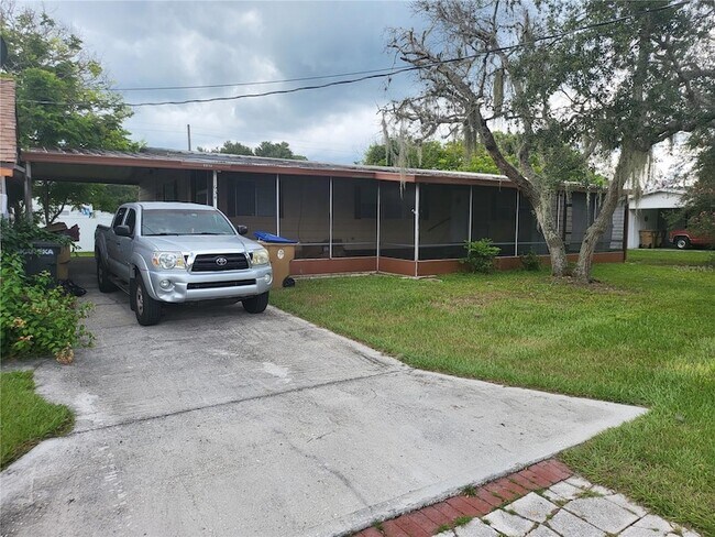 Building Photo - 1634 Dolphin Dr