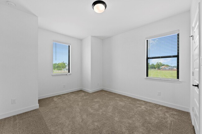 Building Photo - 1539 Spring Pl Dr