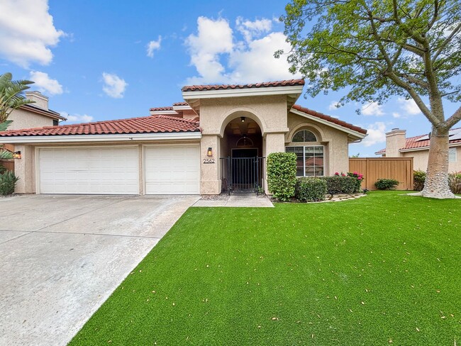 Building Photo - Spacious & Upgraded 4 Bedroom, 3 Bath Home...
