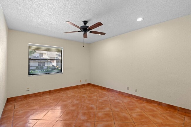 Building Photo - 9264 Ketay Cir