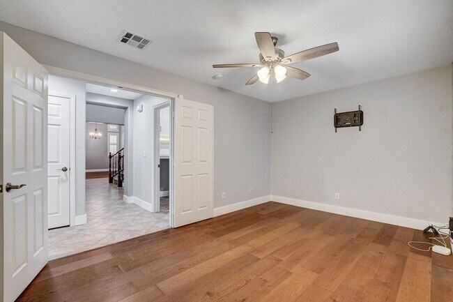 Building Photo - 4 Bedroom in North Las Vegas Near Aliante