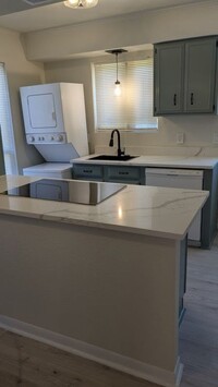 Building Photo - 1005 W MLK #B