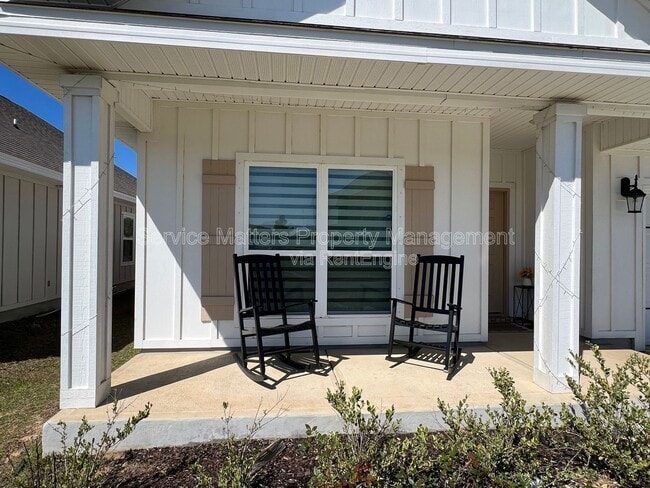 Building Photo - 5745 Danbury Blvd