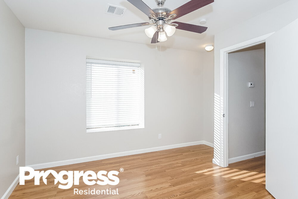 Building Photo - 827 Schooner Dr