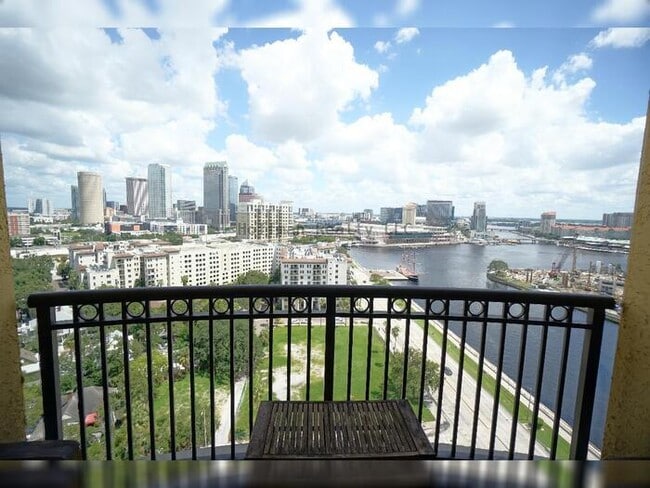 Building Photo - It's All About the View! Fully Furnished Luxury Living