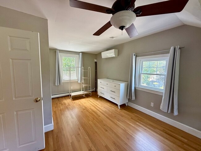 Building Photo - 100 Stimson St