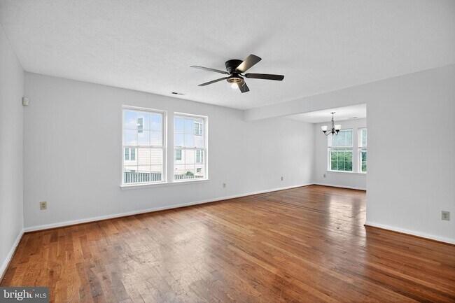 Building Photo - 22513 Castle Pollard Way