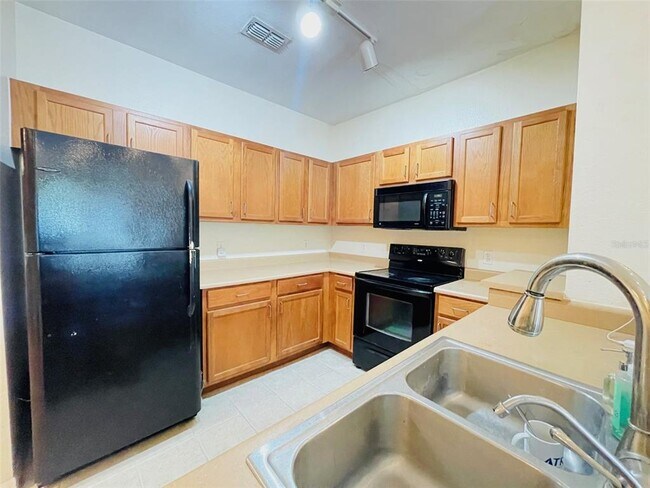 Building Photo - 8201 Claire Ann Dr