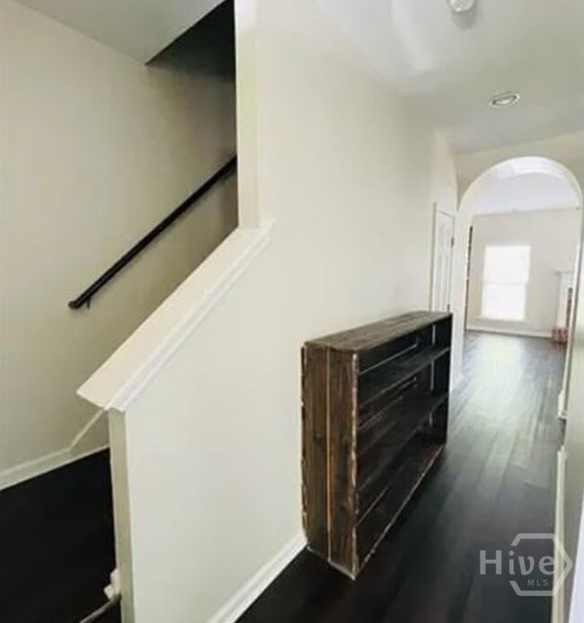 Building Photo - 209 Foxbury Square