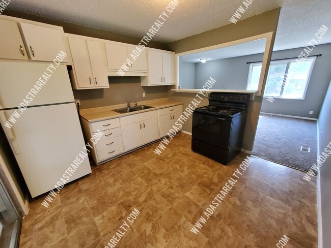 Building Photo - 9532 Booth Ave