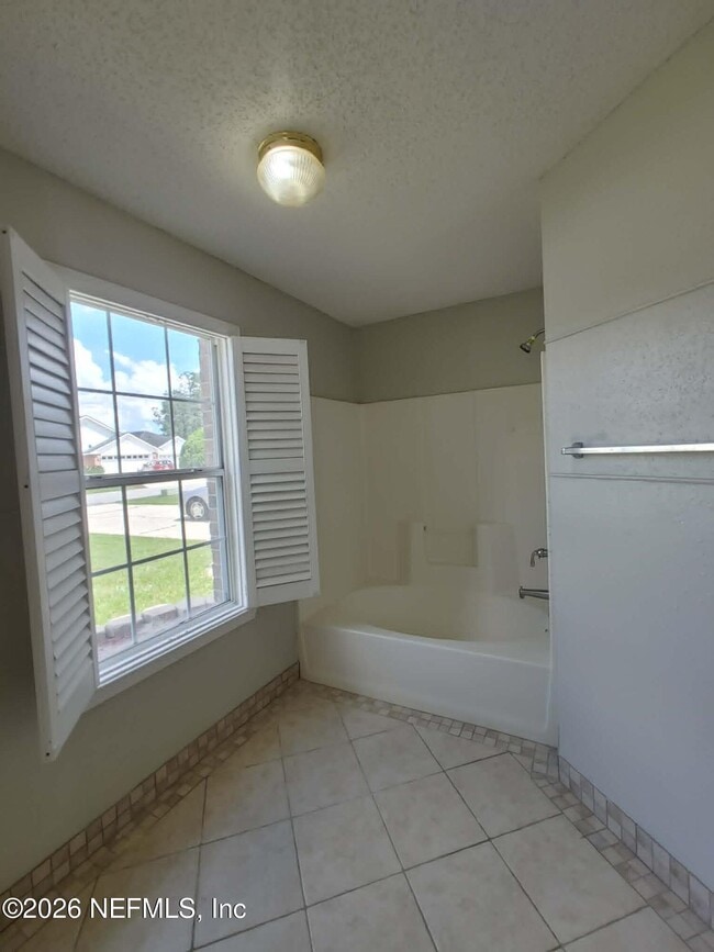 Building Photo - 7548 Cliff Cottage Dr