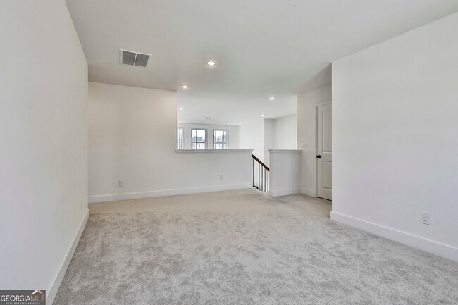 Building Photo - 11 Alcovy Trl