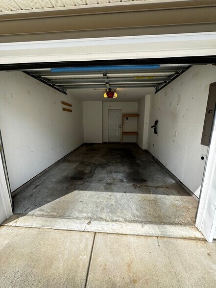 Building Photo - 3311 Weston St