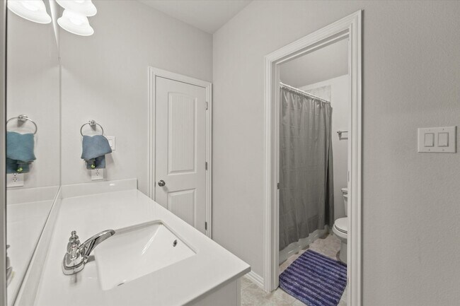 Building Photo - 3217 Flowering Peach Dr.