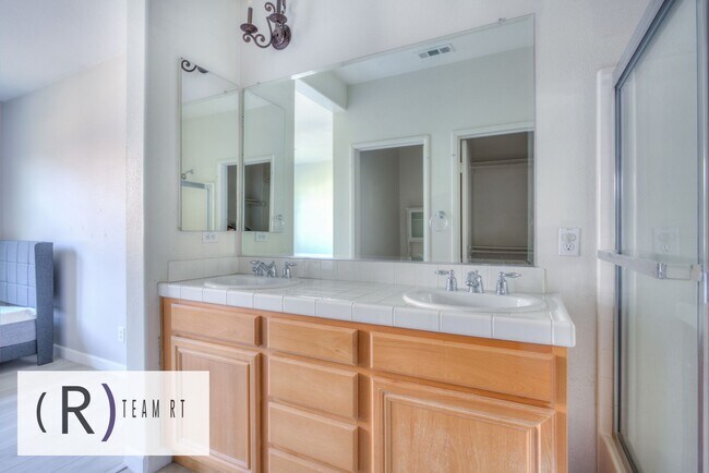 Building Photo - A Stunning Two-Story 2 Bed 2 Bath Home nea...