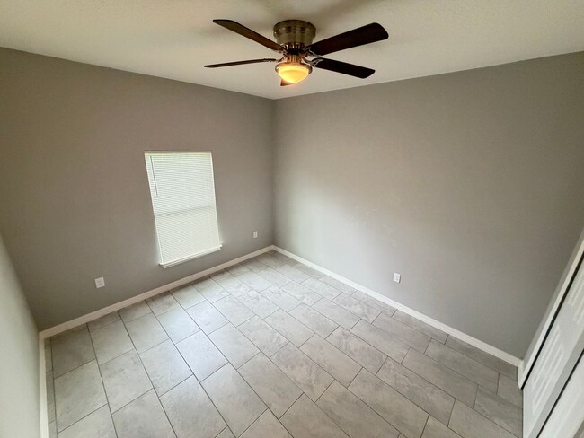 Building Photo - Available now!! Adorable 3 Bedroom / 2 Bathroom Home in Palm Bay!!