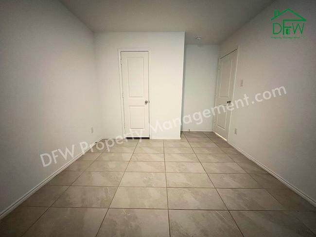 Building Photo - Charming 3-Bedroom Home for Lease in Quiet Little Elm Neighborhood!