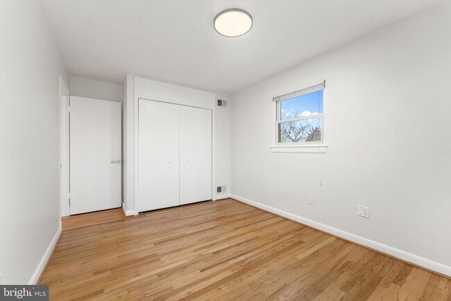 Building Photo - 6337 Beryl Rd