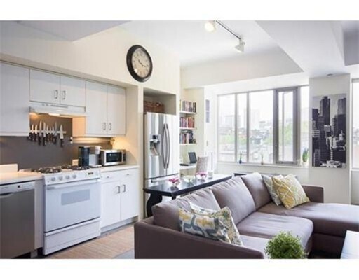 Building Photo - 1313 Washington St