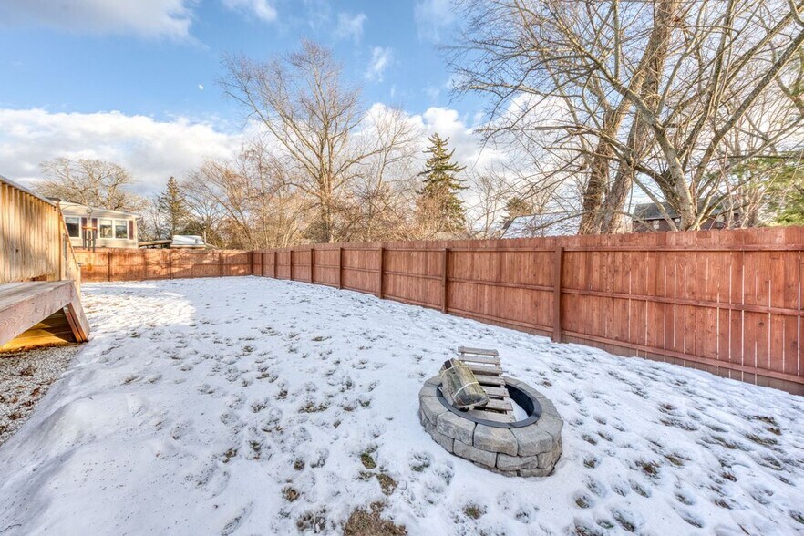 Building Photo - 42 Northbrick Ln