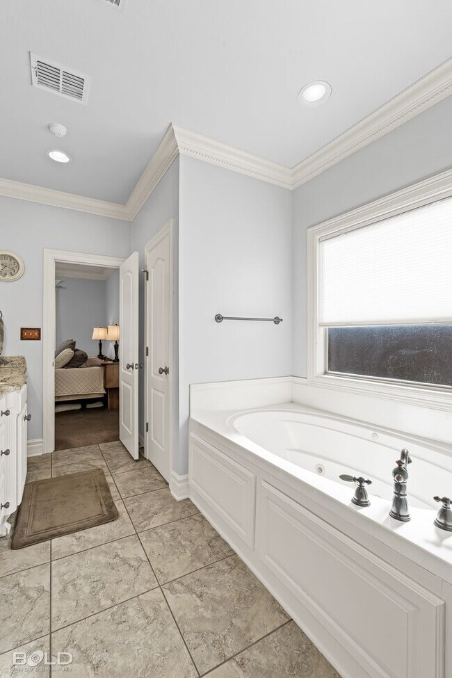 Building Photo - 135 Eagle Bend Way