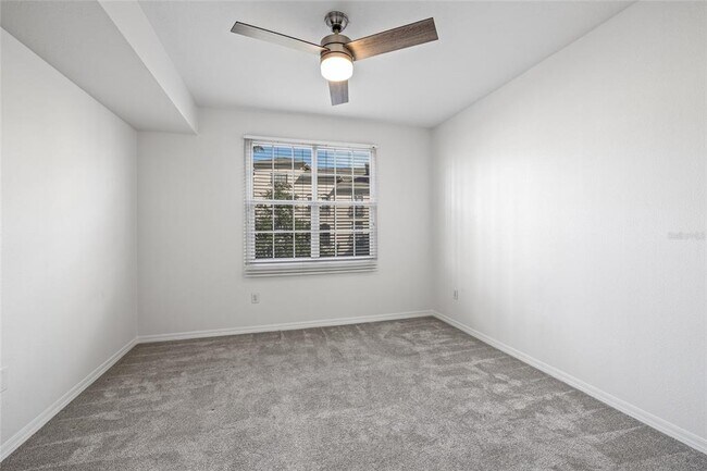 Building Photo - 501 Knights Run Ave