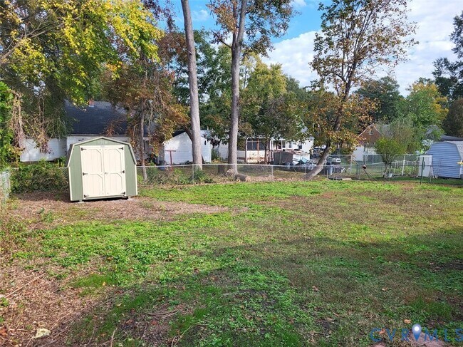 Building Photo - 206 Spring Dr