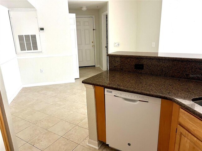 Building Photo - 3344 Corona Village Way