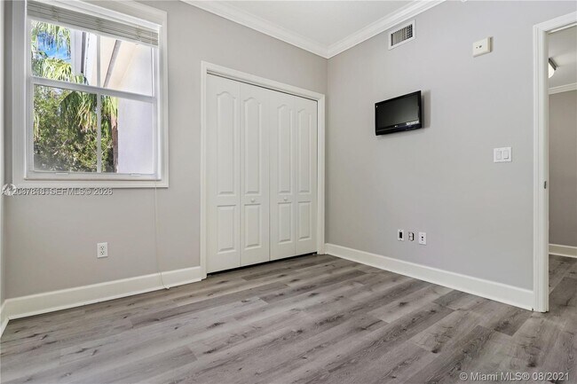 Building Photo - 7594 SW 102nd St