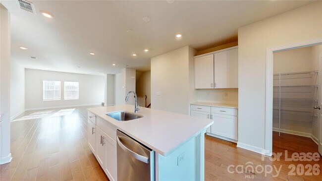 Building Photo - 2518 Arbor Loop Dr