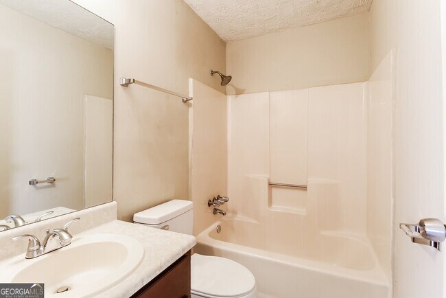 Building Photo - 5531 Mallard Trail