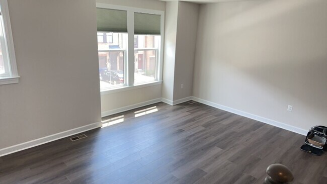 Building Photo - 7224 Mountaineer Dr