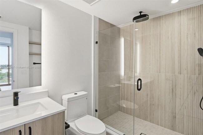 Building Photo - 3900 Alton Rd