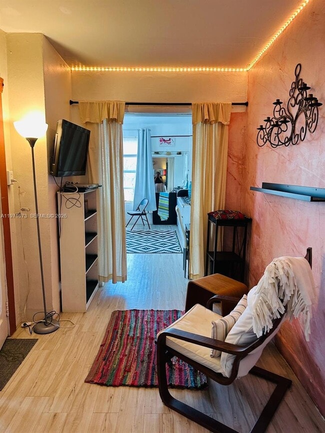 Building Photo - 428 SW 9th St