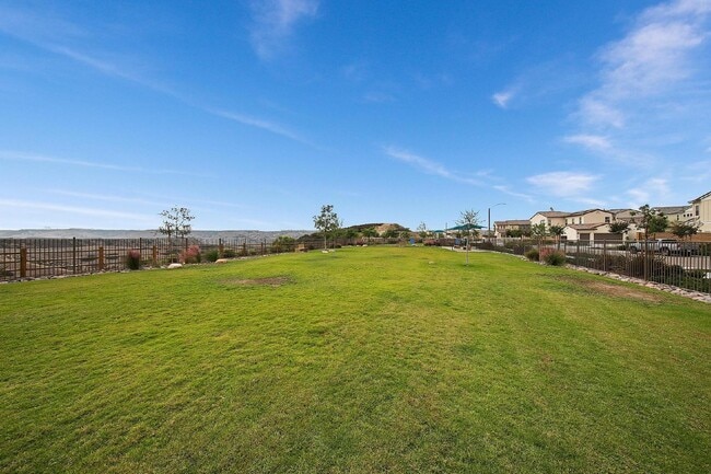 Building Photo - Village of Escaya - 3 Br 2.5 Ba - 2 car attached garage - must see this fabulous community!