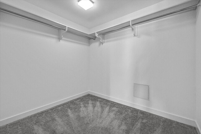 Building Photo - Luxury Elevated Living 1 Bed 1.5 Bath Condo at Skyline OC