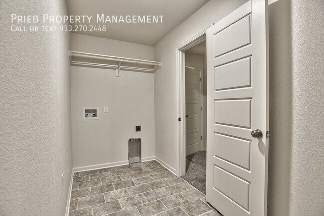 Building Photo - 12571 Chelsea St