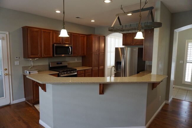 Building Photo - 10591 Iron Point Cir