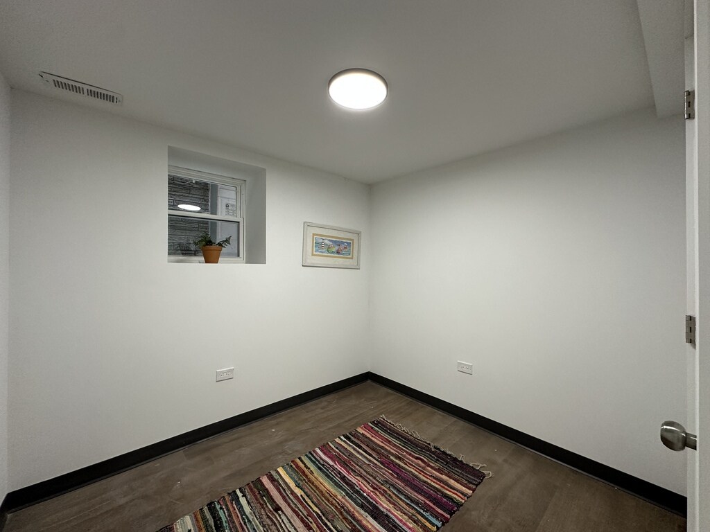 Building Photo - 1626 N Fairfield Ave