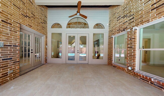 Building Photo - 22010 Rockchester Dr