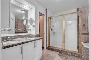 Building Photo - 13015 Biscayne Island Terrace