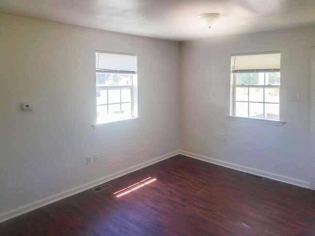 Building Photo - 2044 Whaleyville Blvd