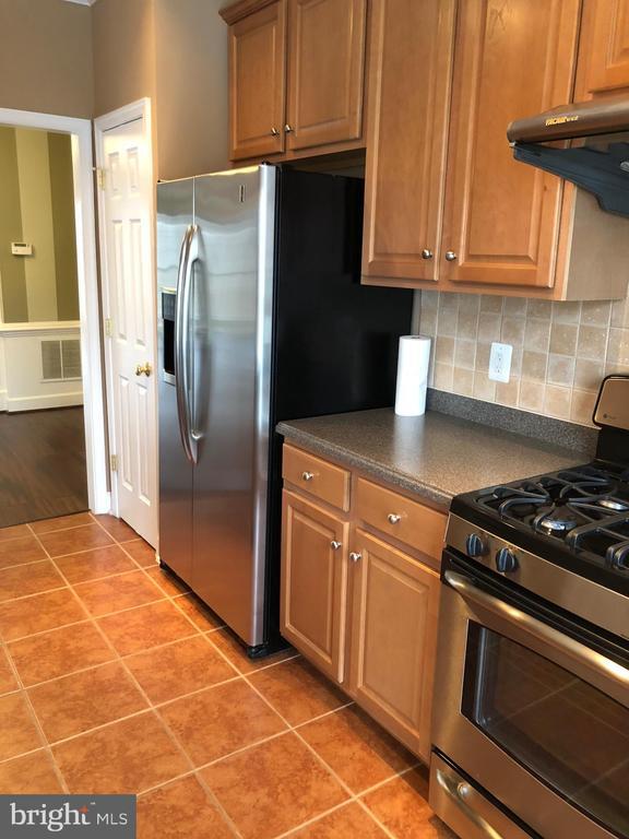 Building Photo - 2472 Terra Cotta Cir