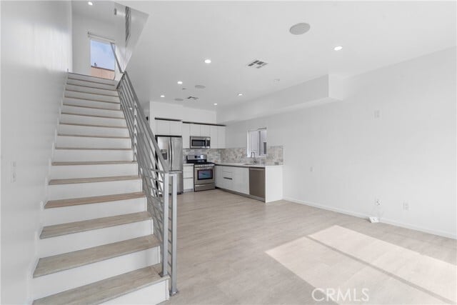 Building Photo - 6009 Barton Ave