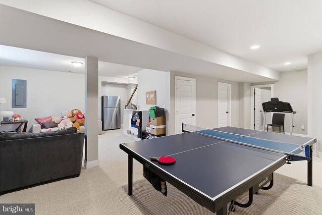 Building Photo - 259 Mt Lucas Rd