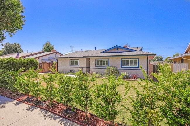 Primary Photo - Stylishly Remodeled 4-Bedroom Home in Prim...