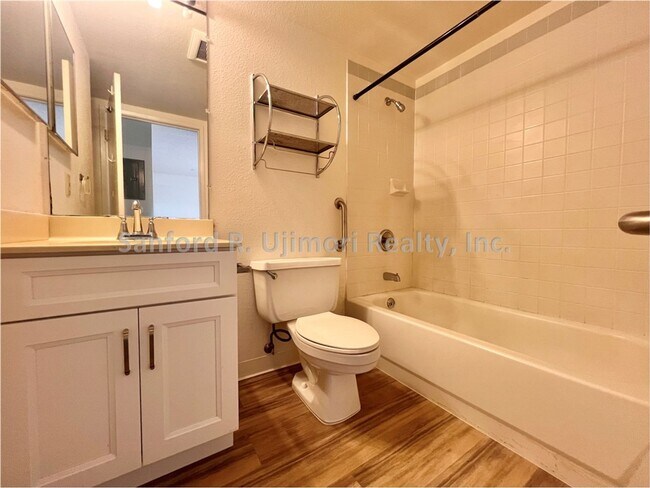 Building Photo - lumiu103